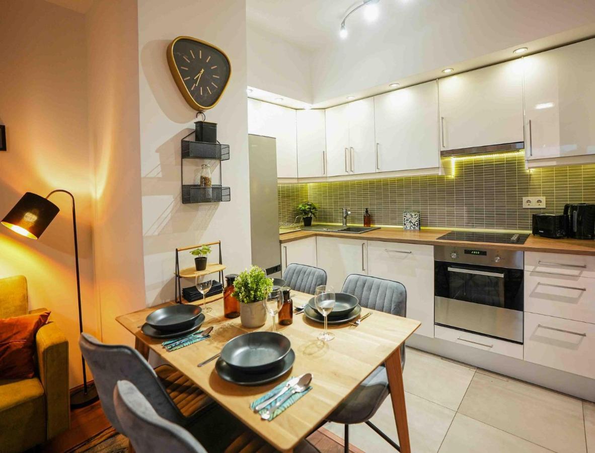 Danube Family Premium Apartment บูดาเปสต์ ภายนอก รูปภาพ